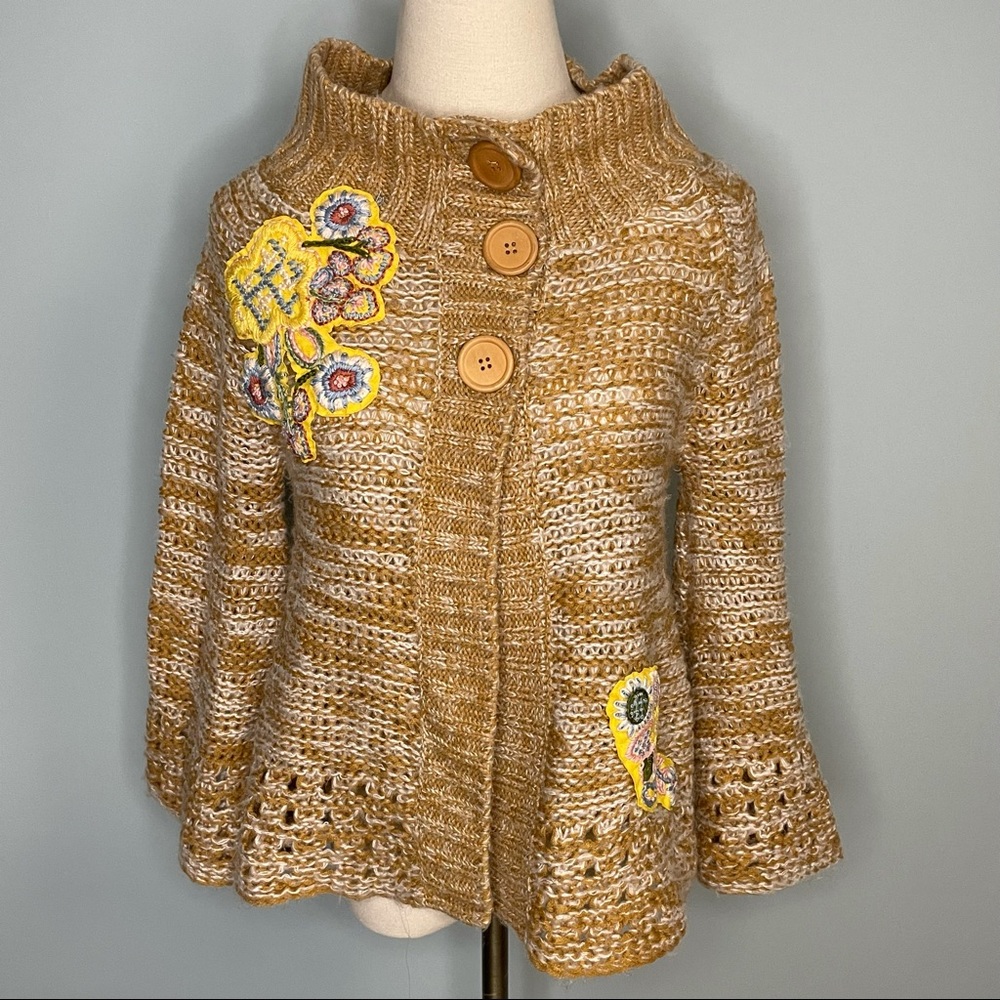 Lulumari | Anthropologie floral applique tan knit cardigan